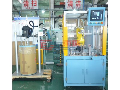 高压油泵盖涂胶机器人